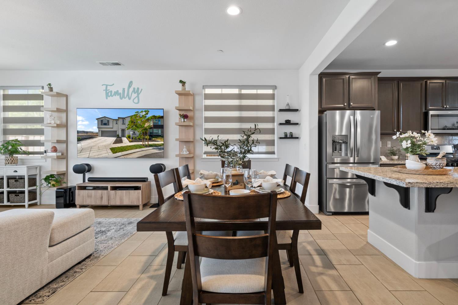 300 E Natasha Avenue