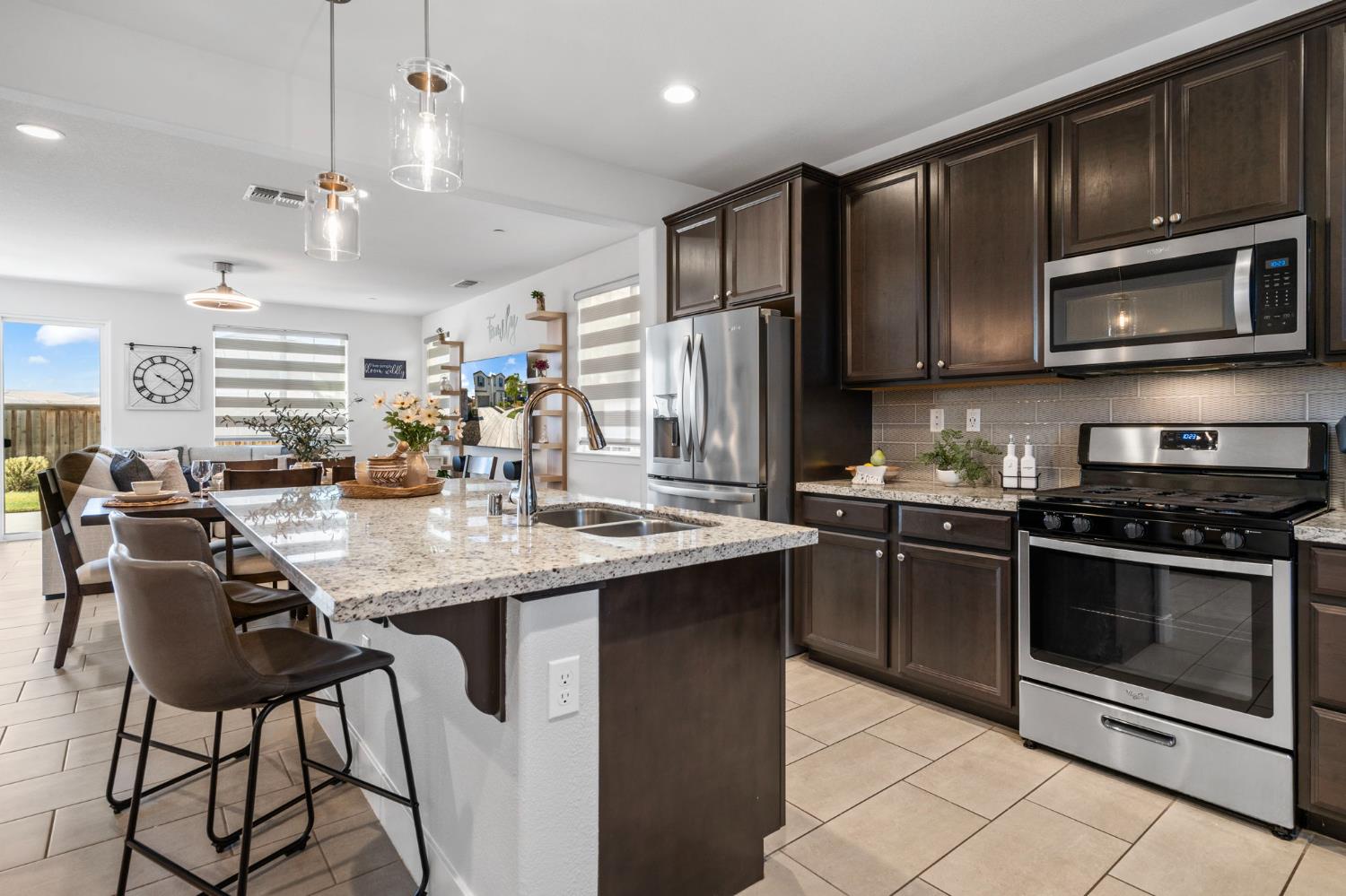 300 E Natasha Avenue