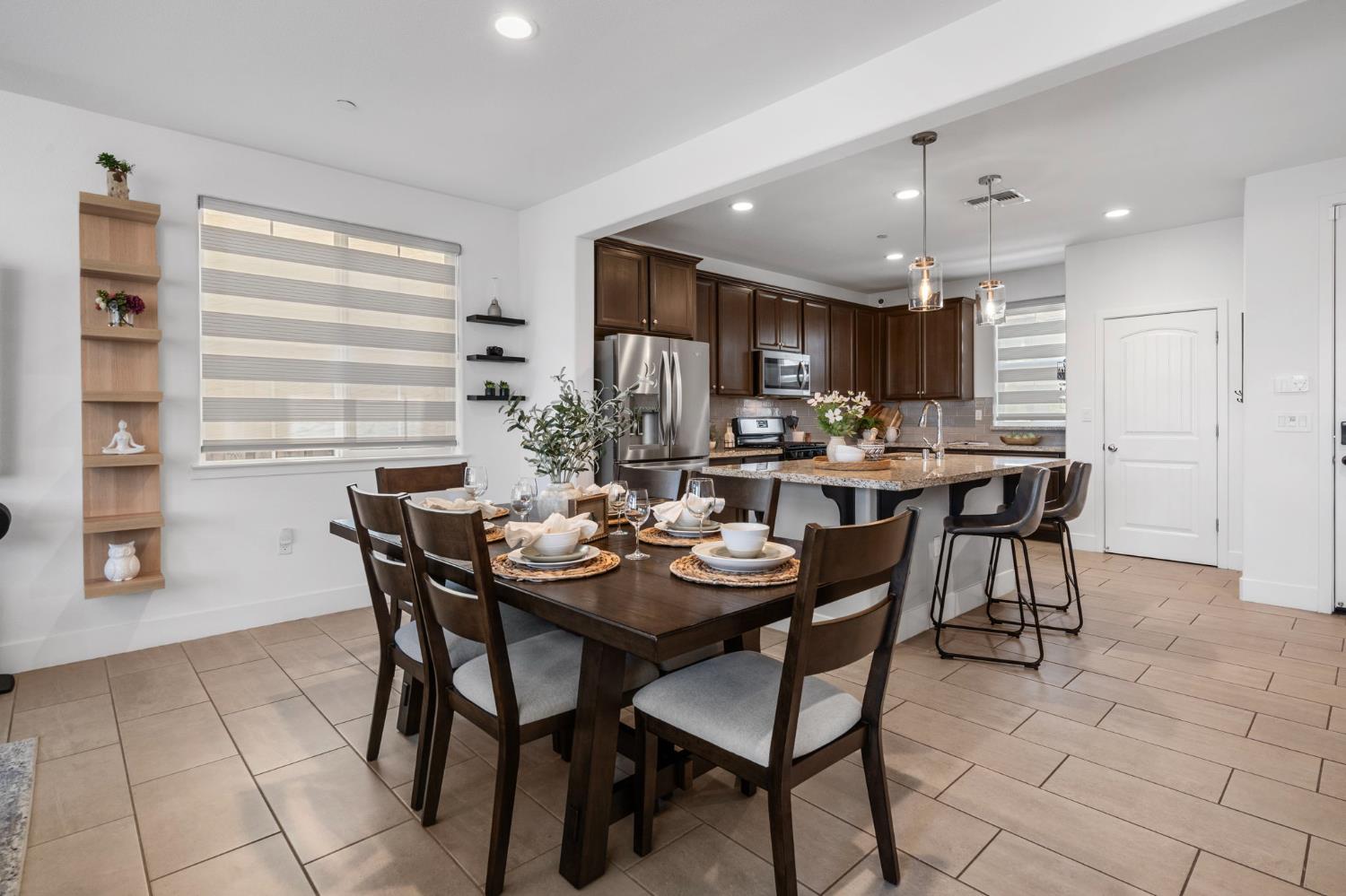 300 E Natasha Avenue