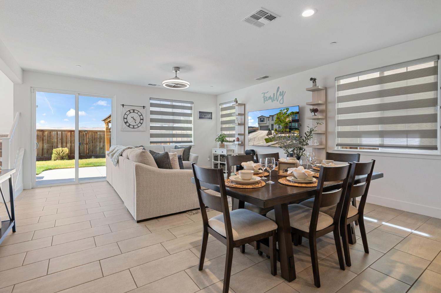 300 E Natasha Avenue