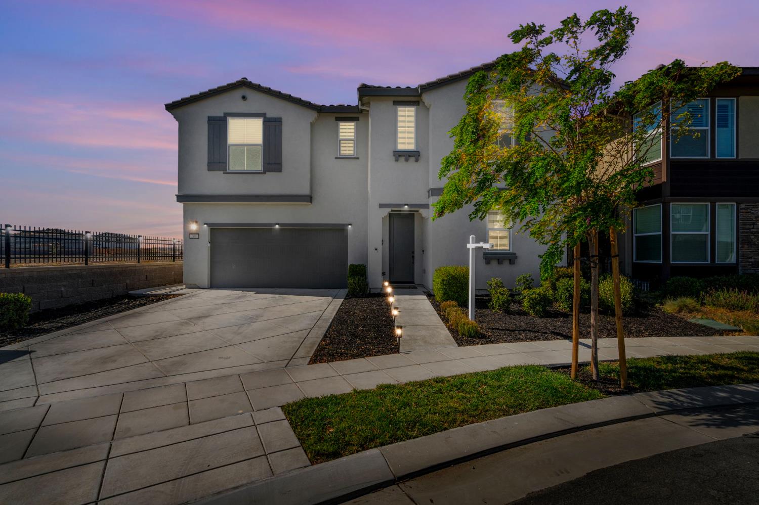 300 E Natasha Avenue