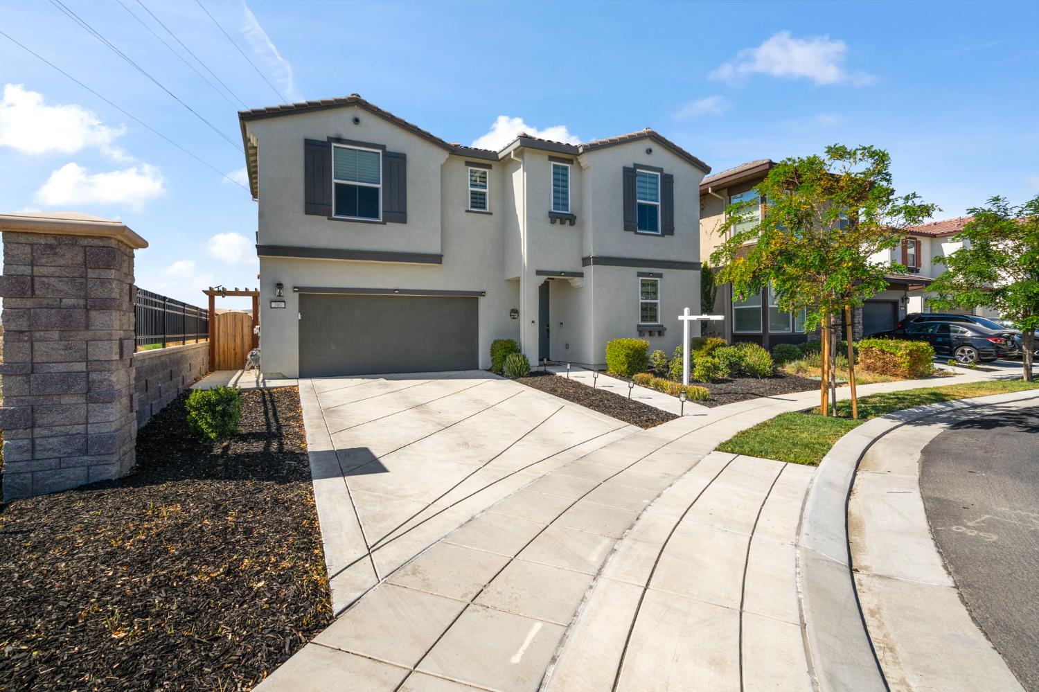 300 E Natasha Avenue