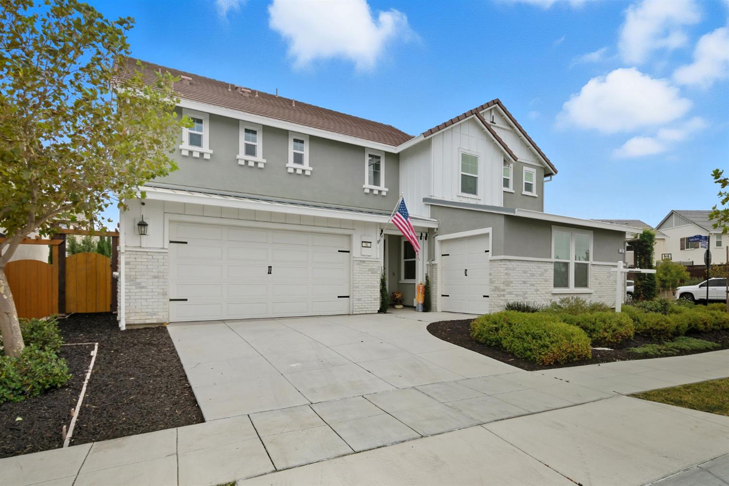 36 E Cataldi Avenue