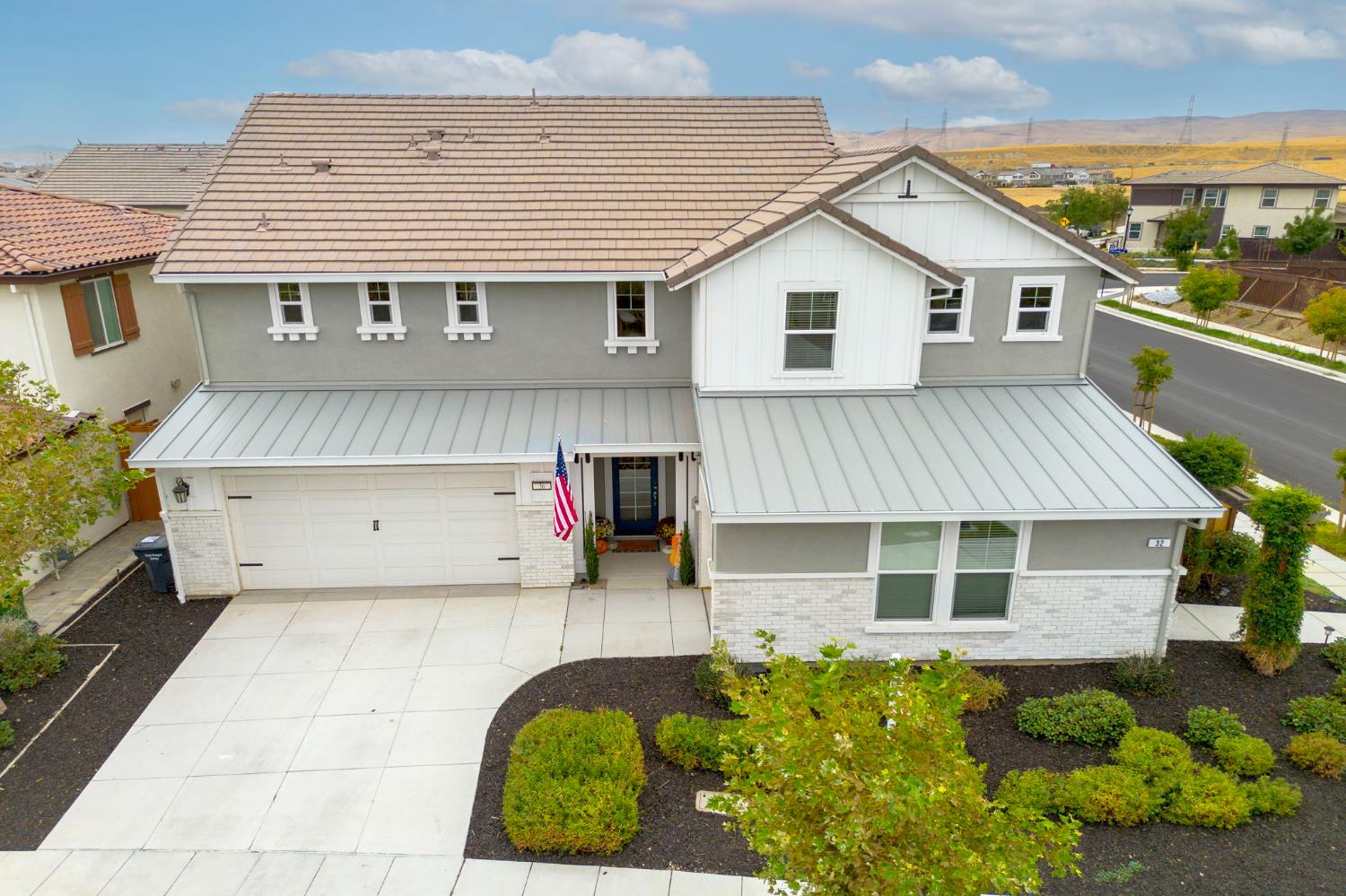 36 E Cataldi Avenue