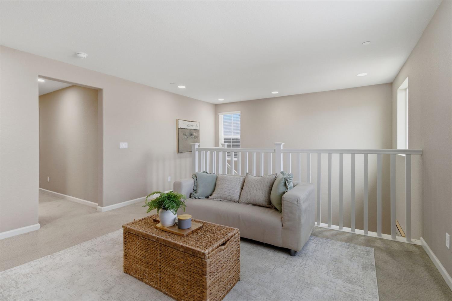 203 W Bonner Drive