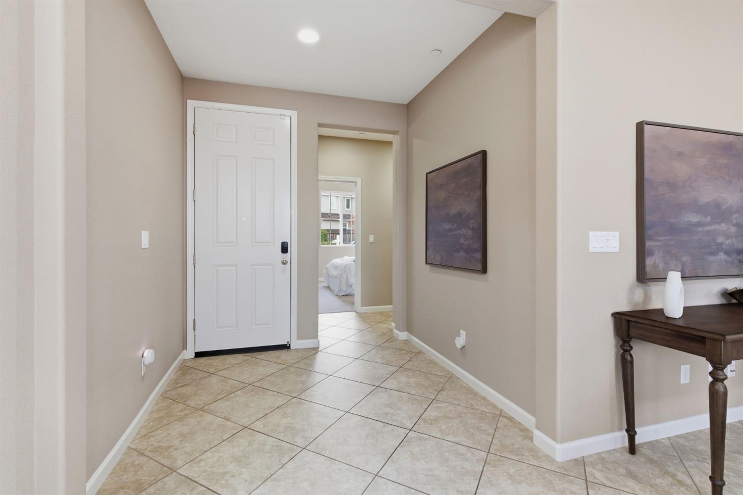 203 W Bonner Drive