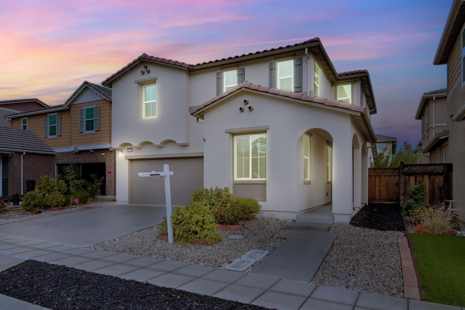 203 W Bonner Drive