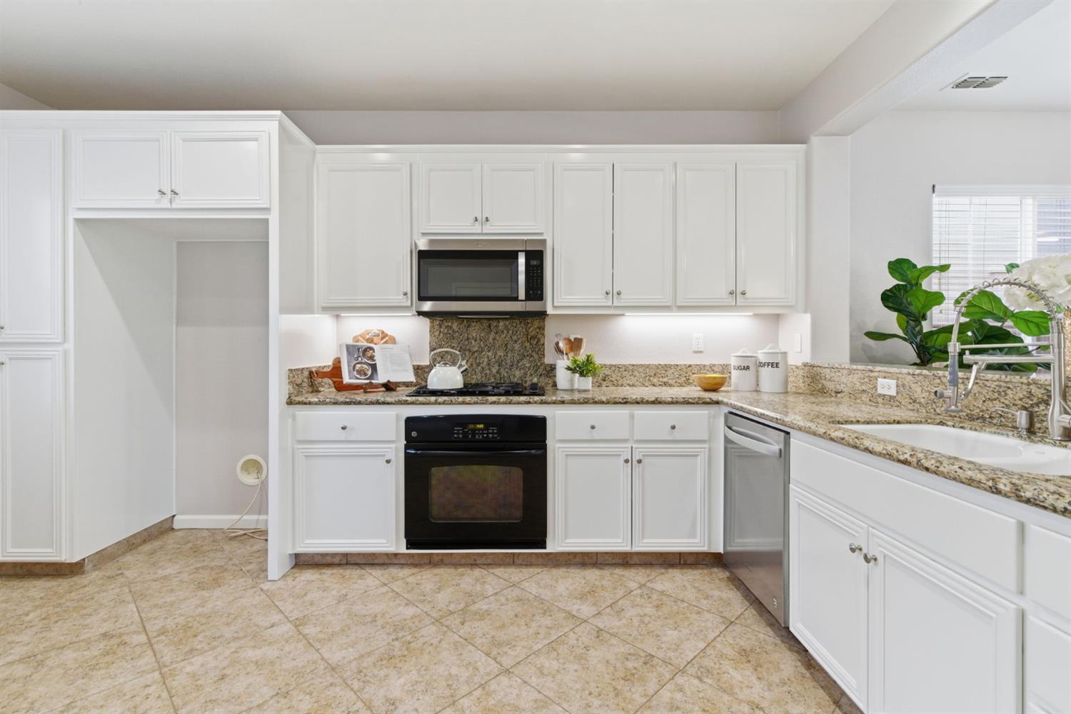 161 W Prosperidad Way