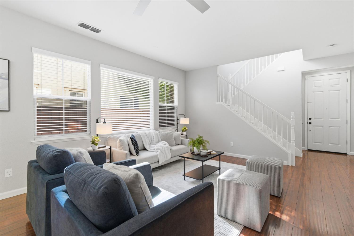 161 W Prosperidad Way