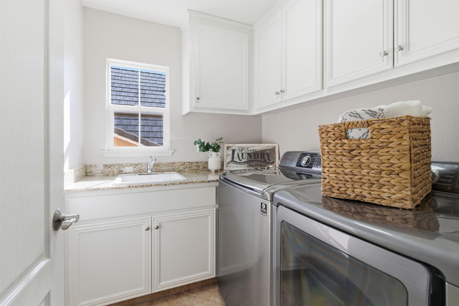 161 W Prosperidad Way