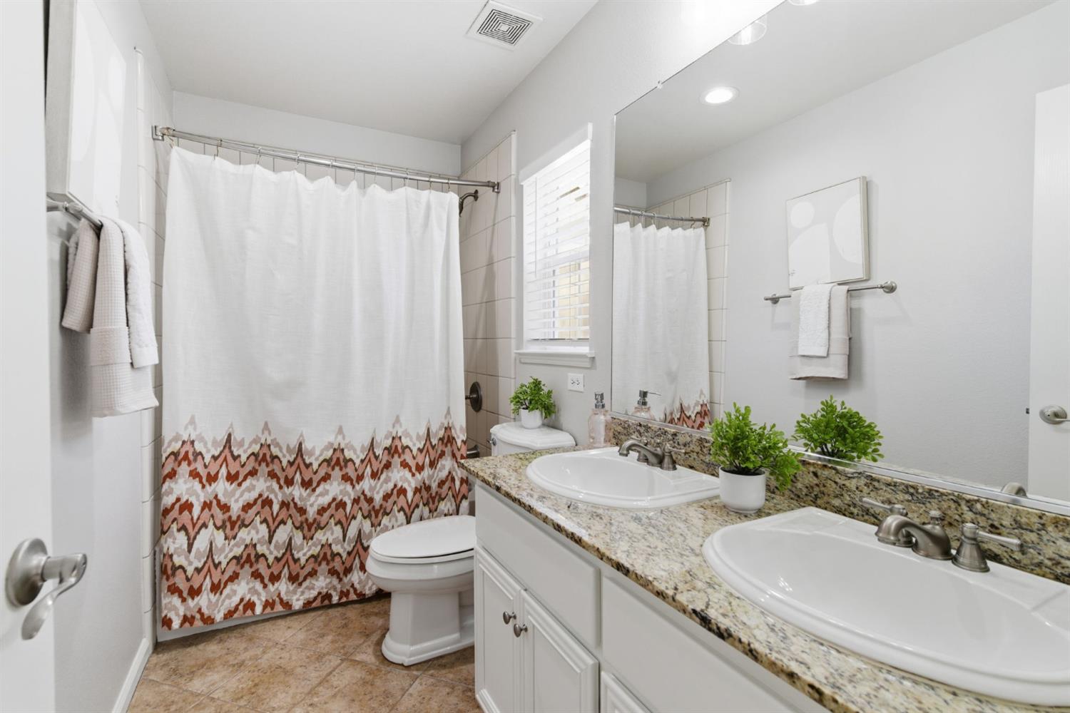 161 W Prosperidad Way