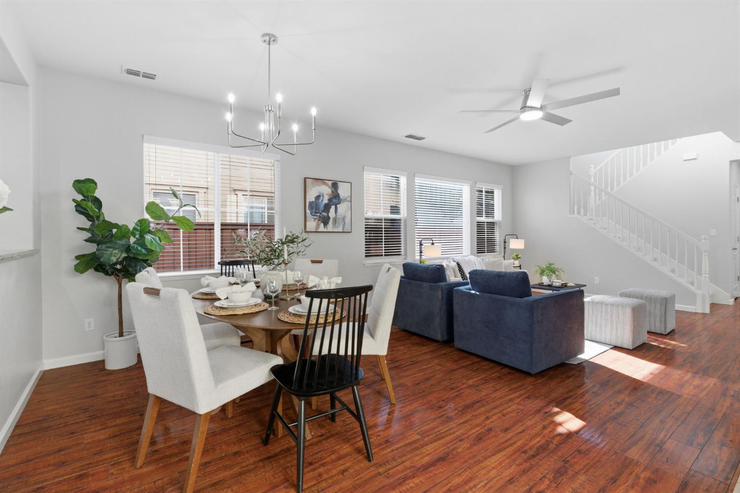 161 W Prosperidad Way