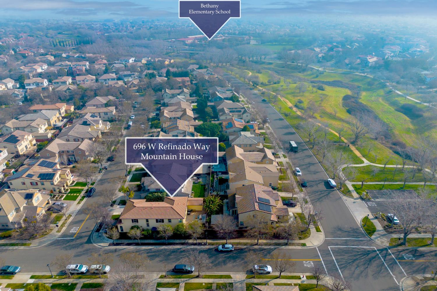 696 W Refinado Way