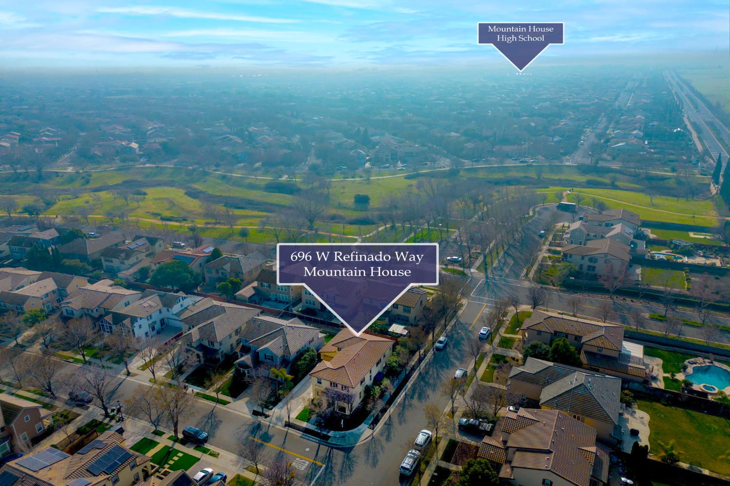 696 W Refinado Way