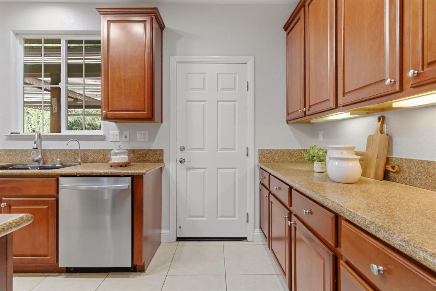 349 W Las Brisas Drive