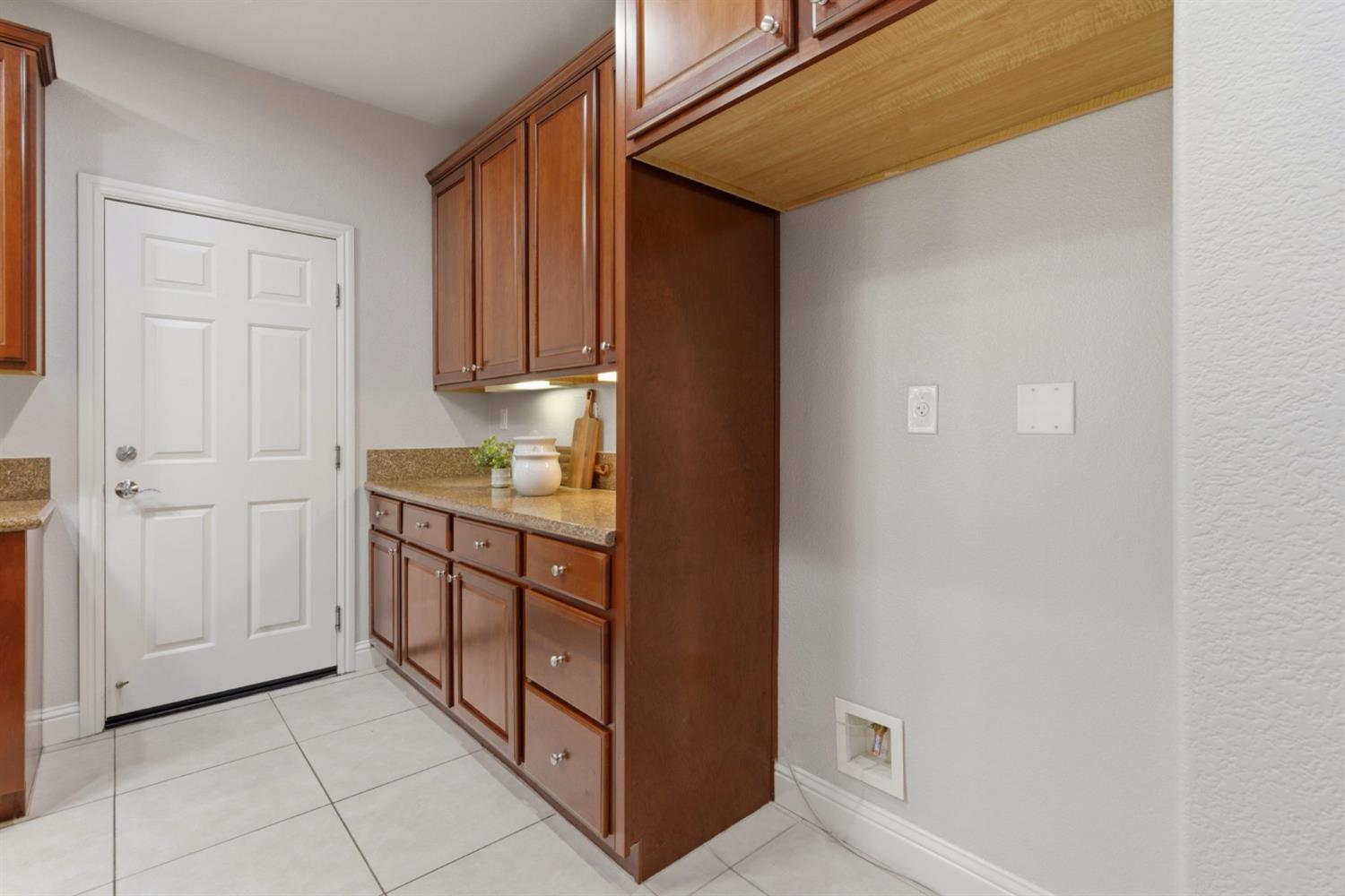 349 W Las Brisas Drive