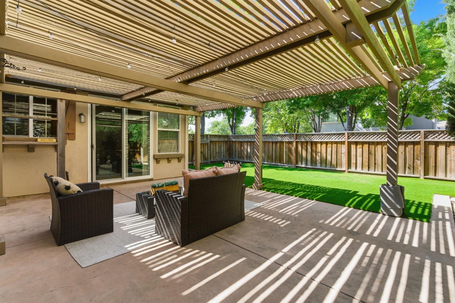 349 W Las Brisas Drive