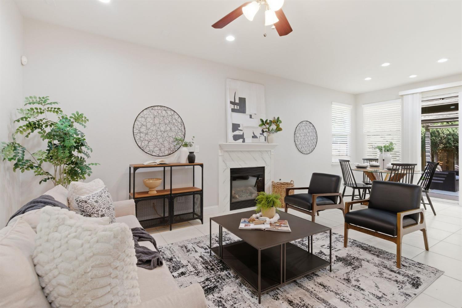 349 W Las Brisas Drive