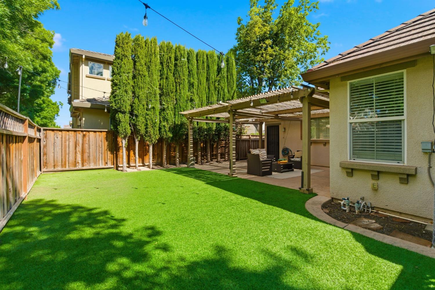 349 W Las Brisas Drive