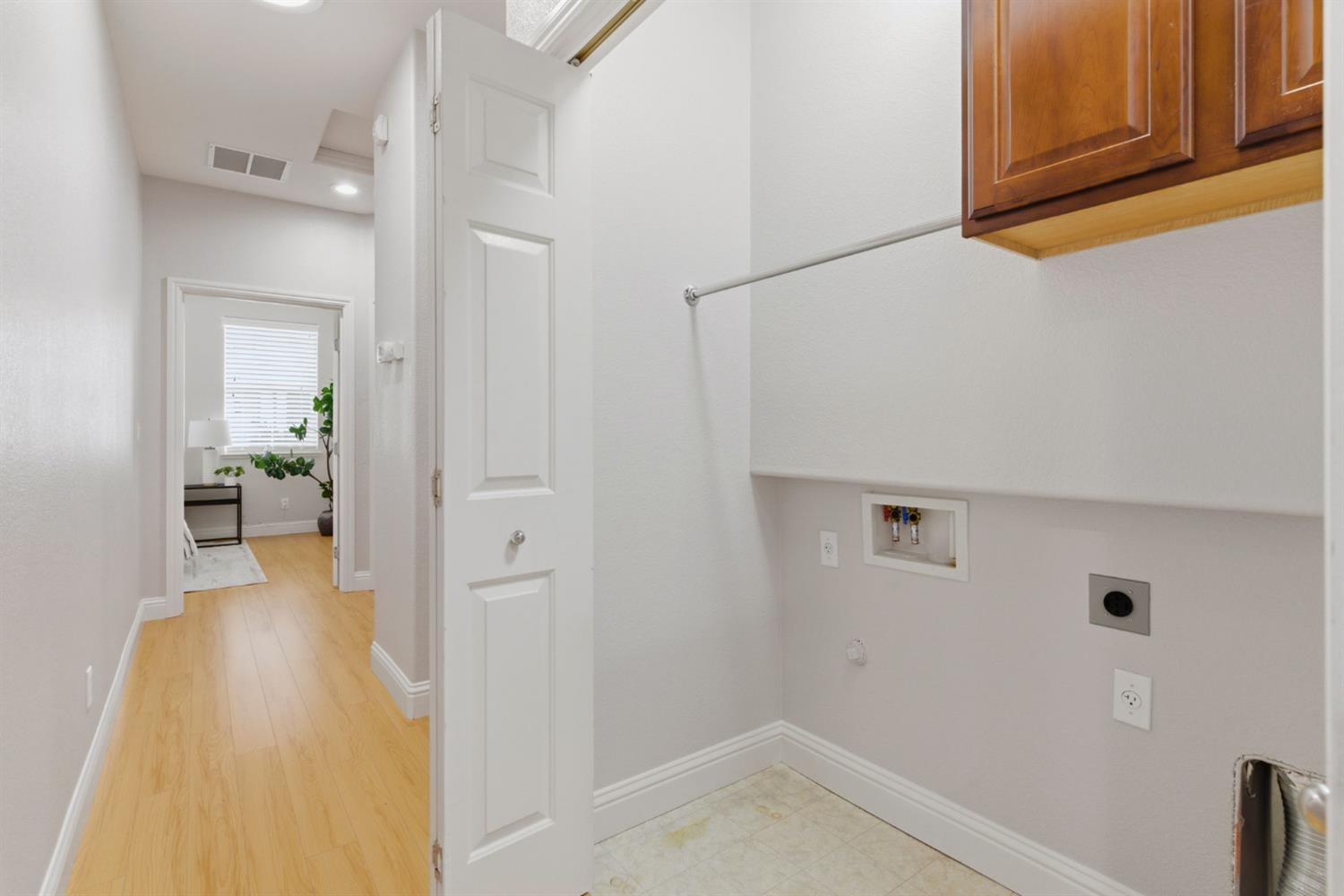 349 W Las Brisas Drive