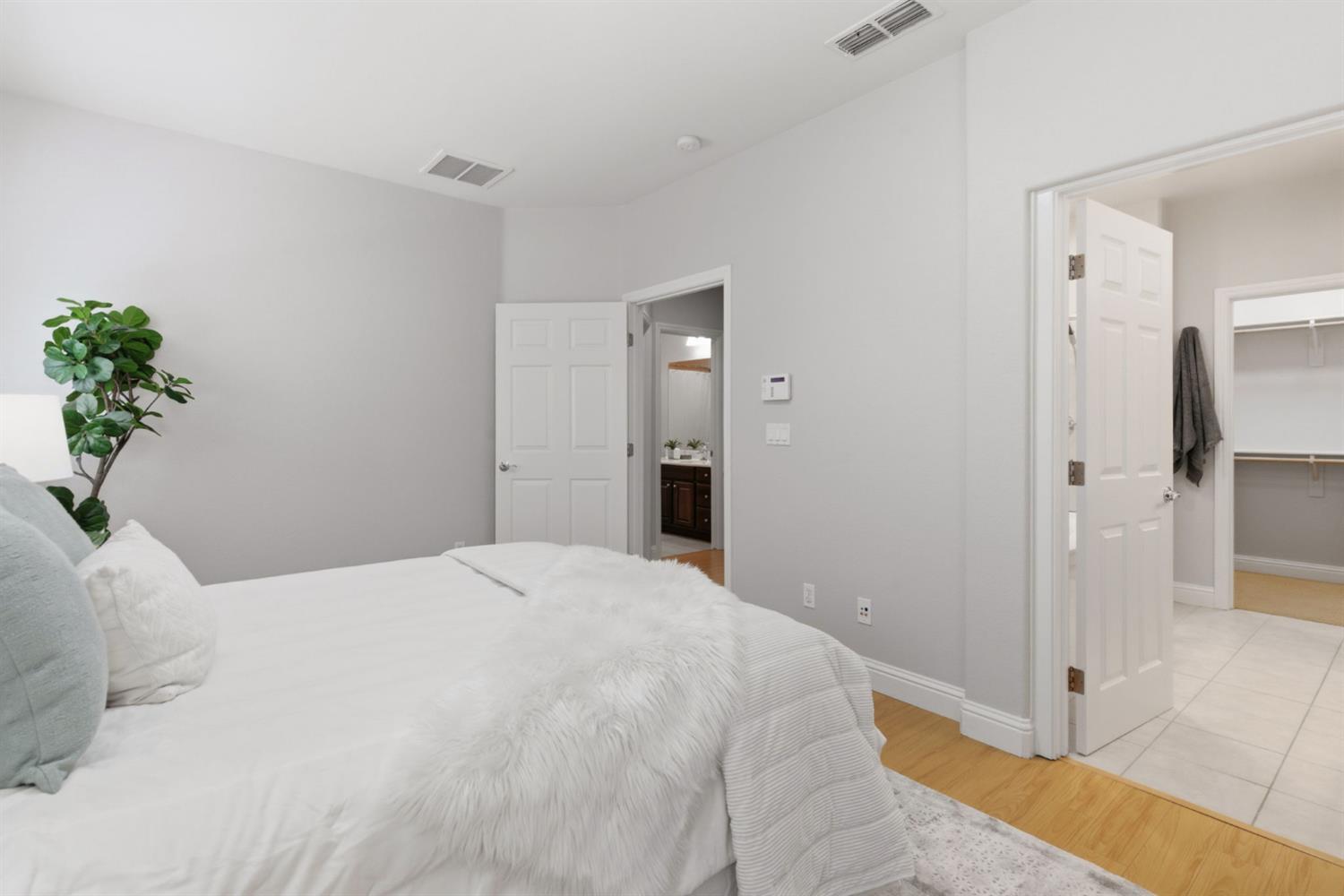 349 W Las Brisas Drive