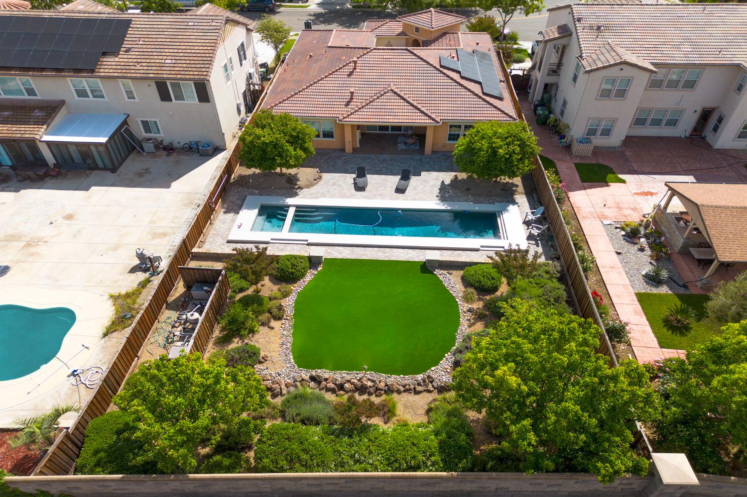 517 N Castellina Terrace