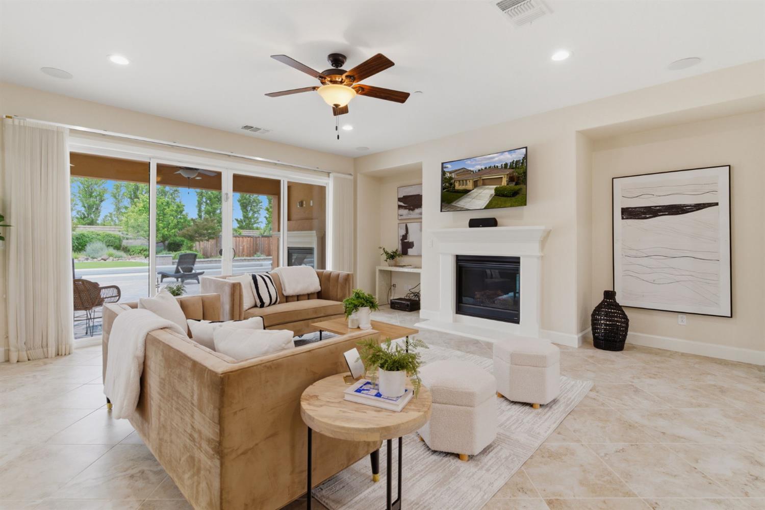 517 N Castellina Terrace