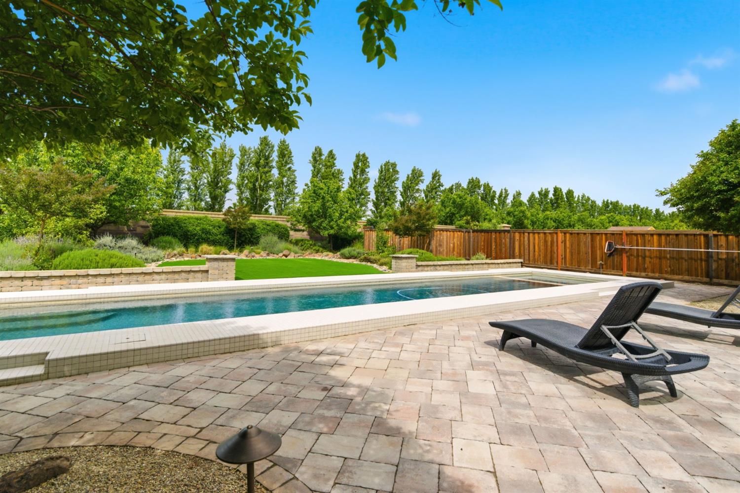 517 N Castellina Terrace