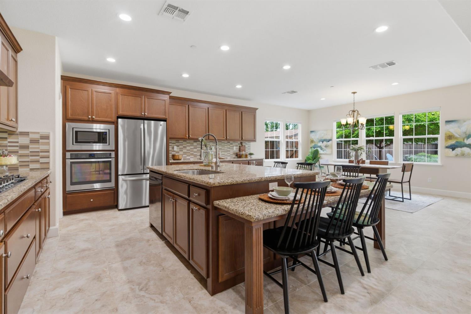 517 N Castellina Terrace