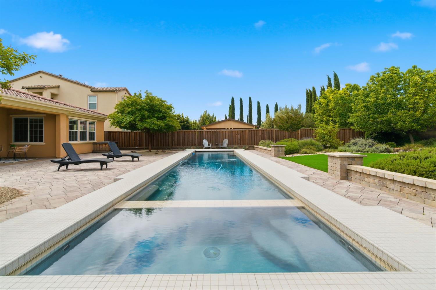 517 N Castellina Terrace