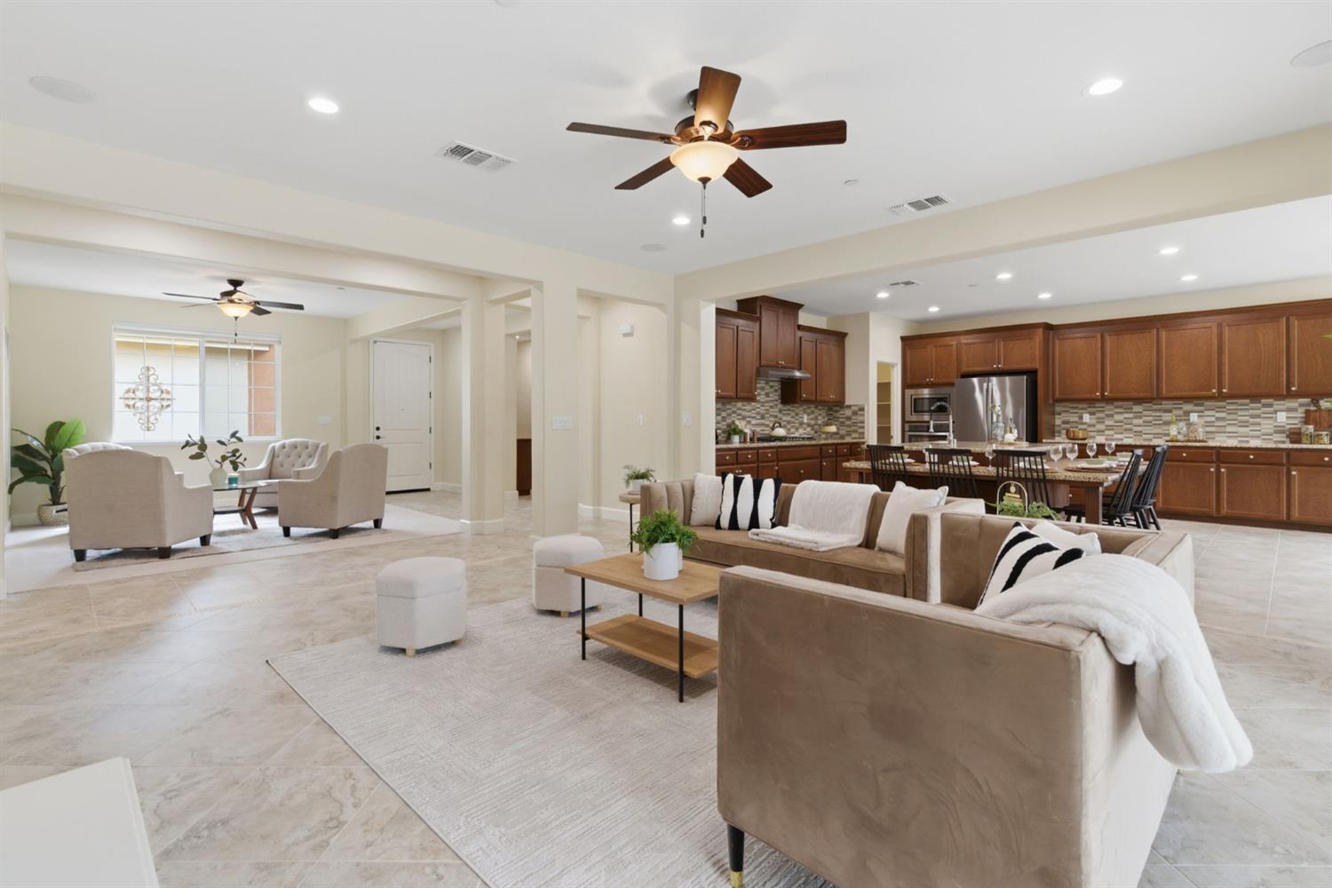 517 N Castellina Terrace