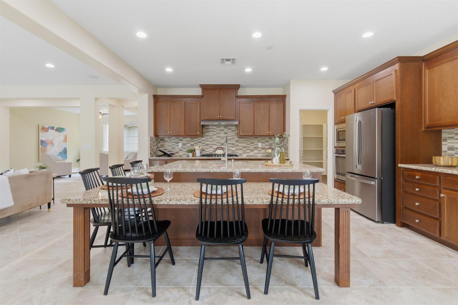 517 N Castellina Terrace