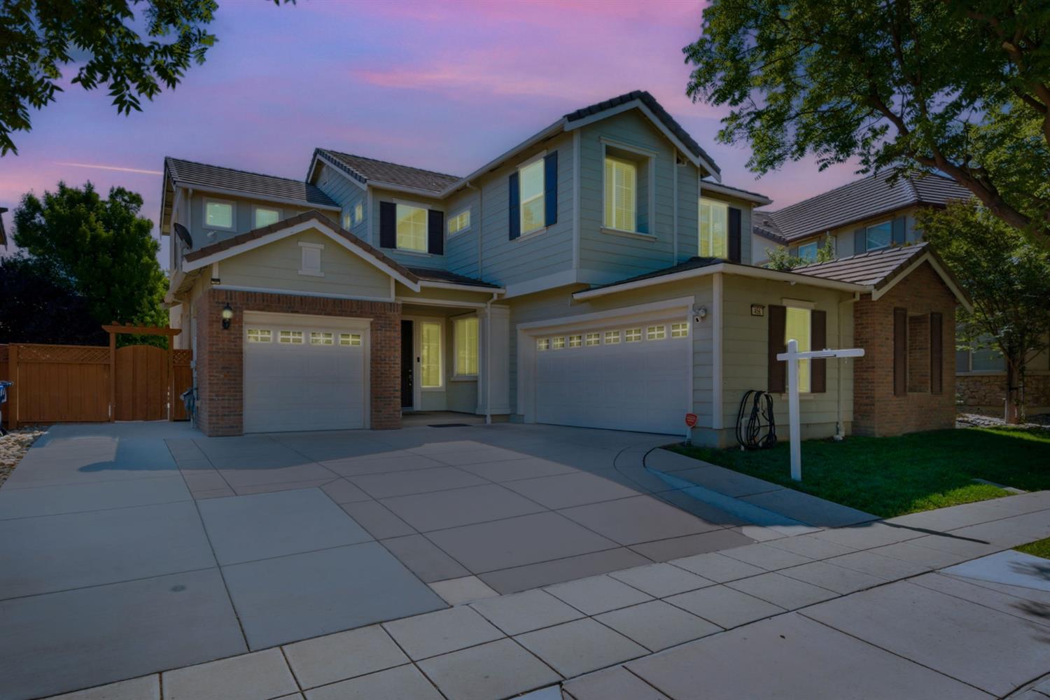 456 N Sierra Madre Street