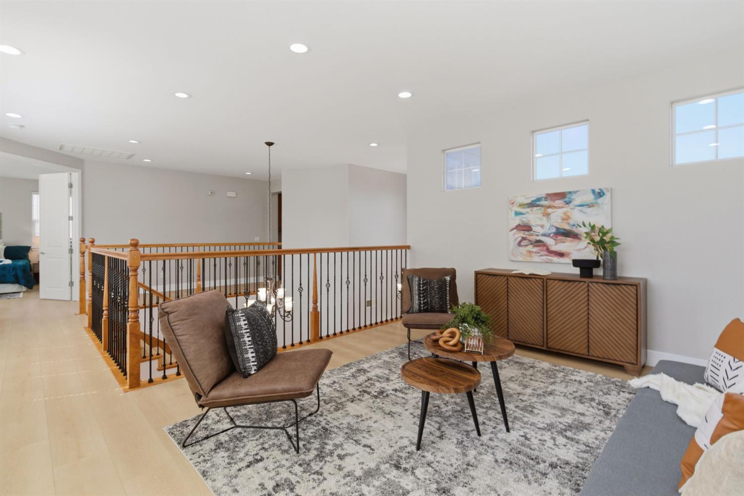 456 N Sierra Madre Street