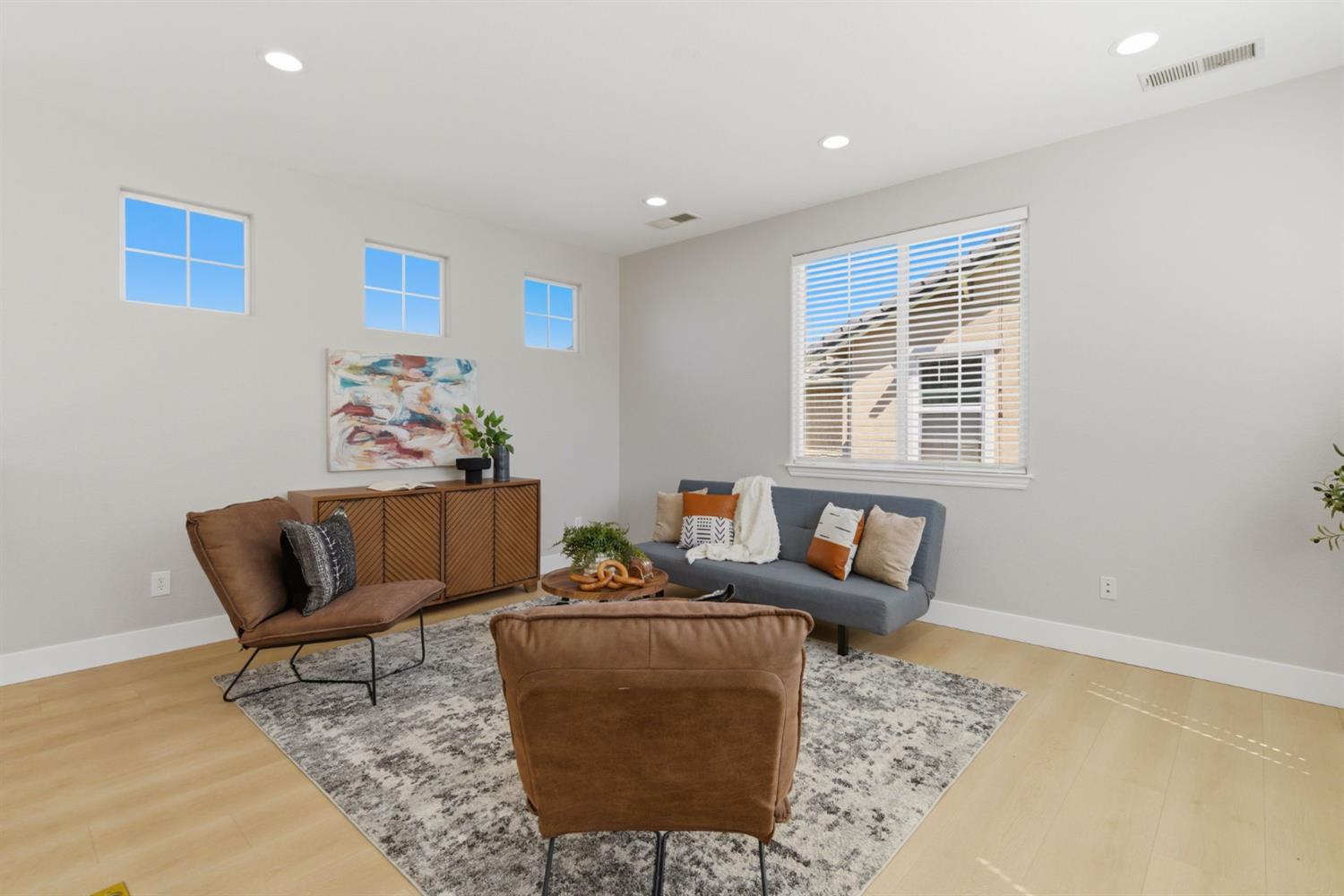 456 N Sierra Madre Street