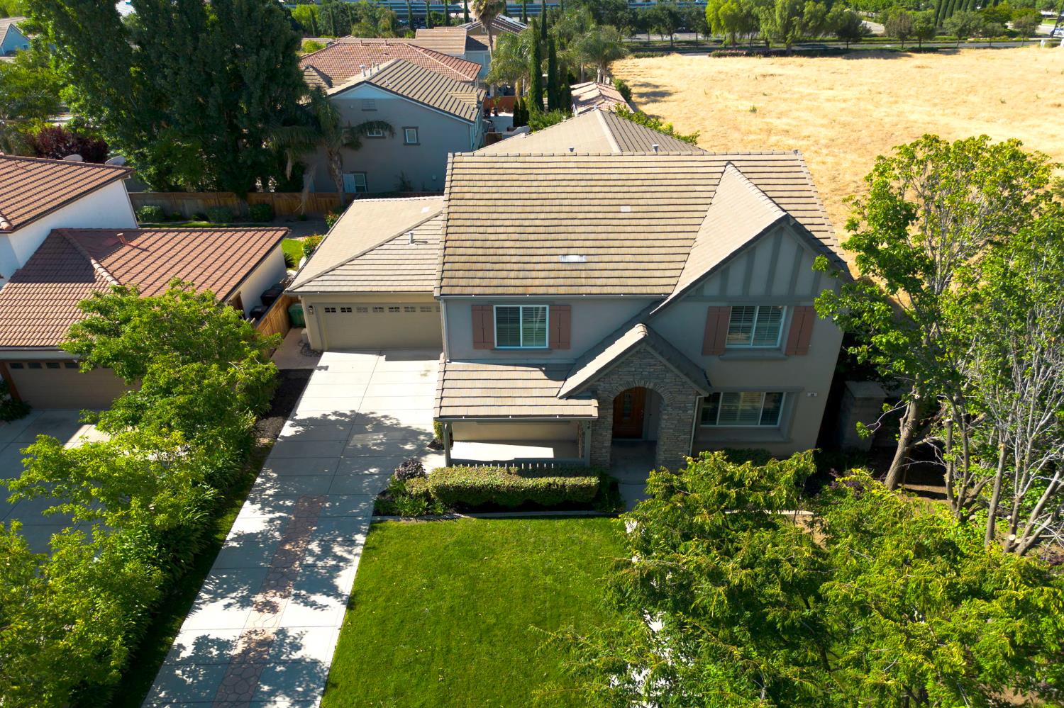 34 Felicia Avenue