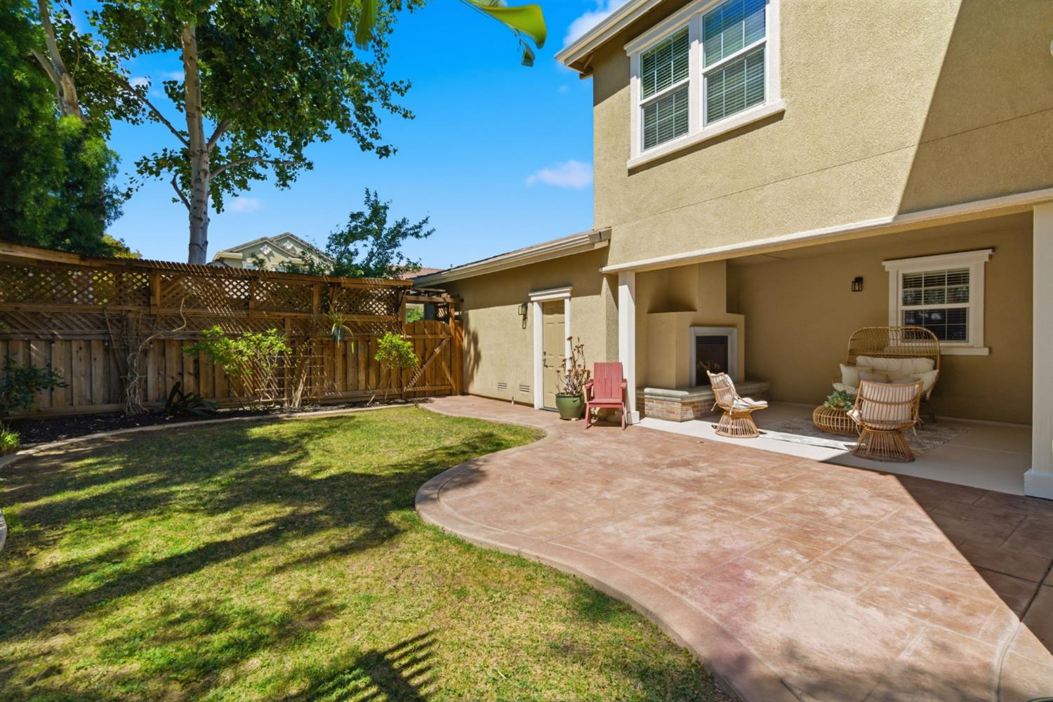 626 W Gravino Drive