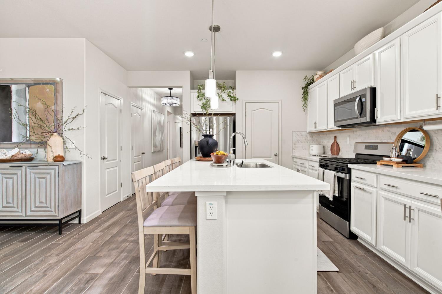3093 Feather Road