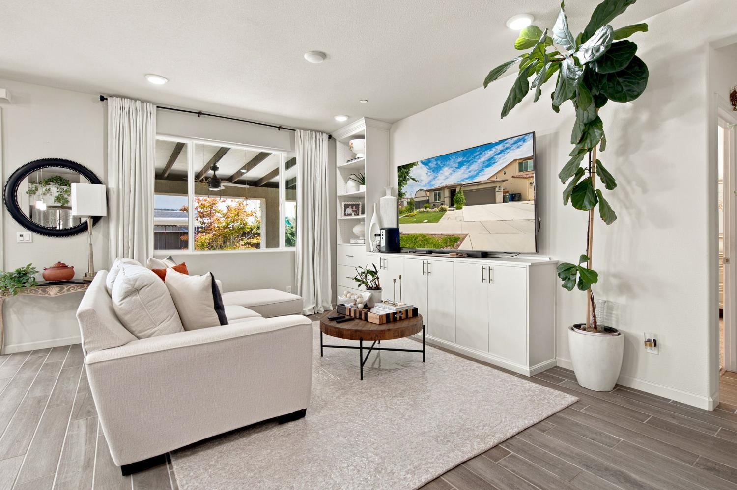 3093 Feather Road