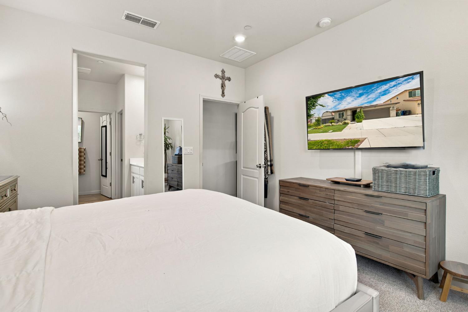 3093 Feather Road