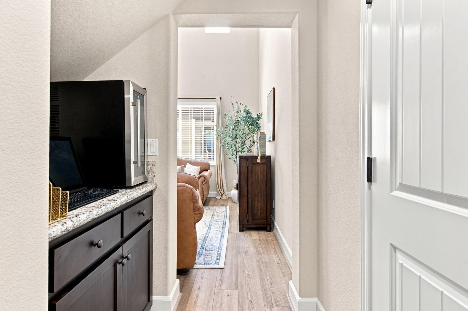 571 N Castellina Terrace
