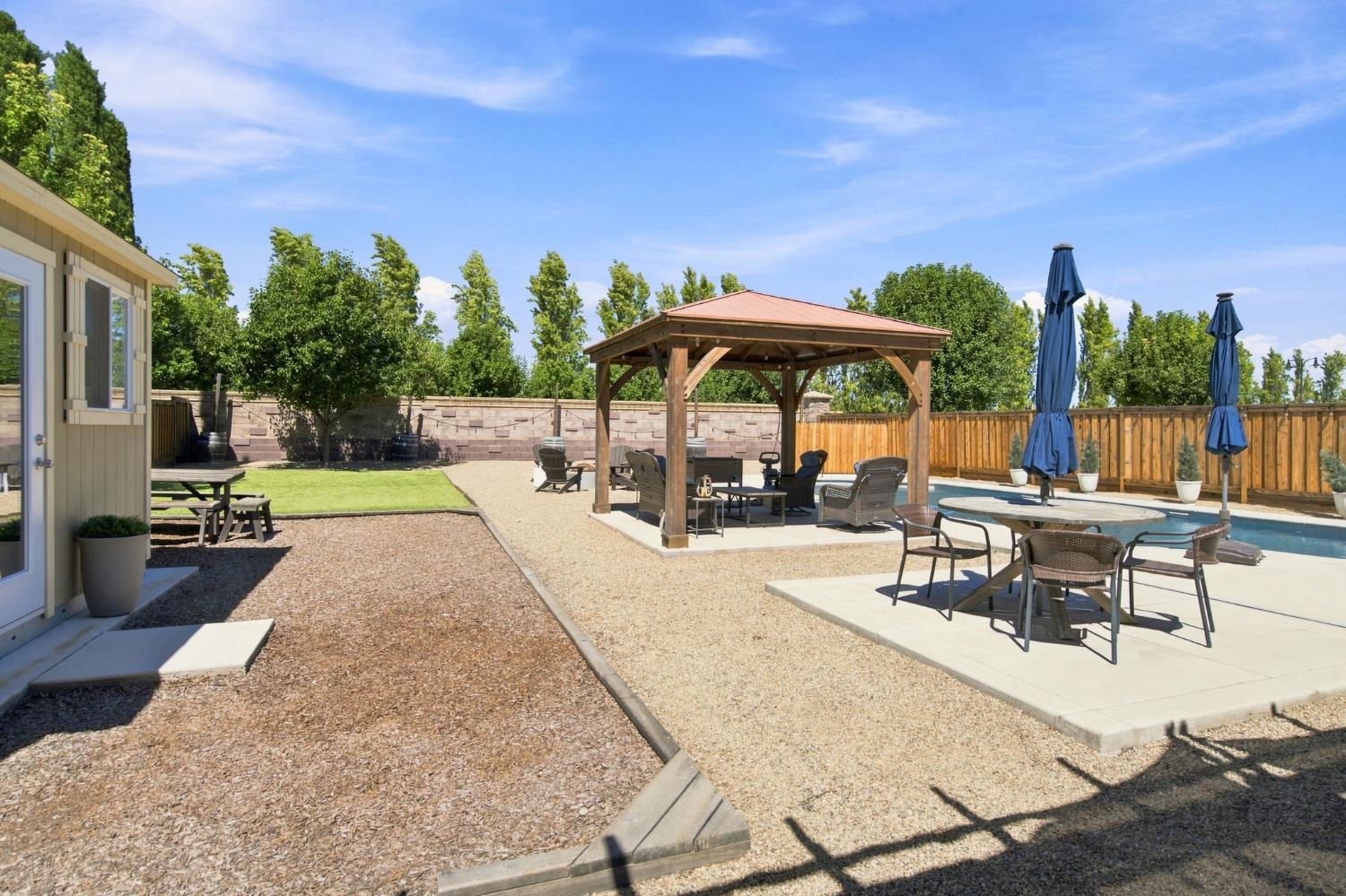 571 N Castellina Terrace