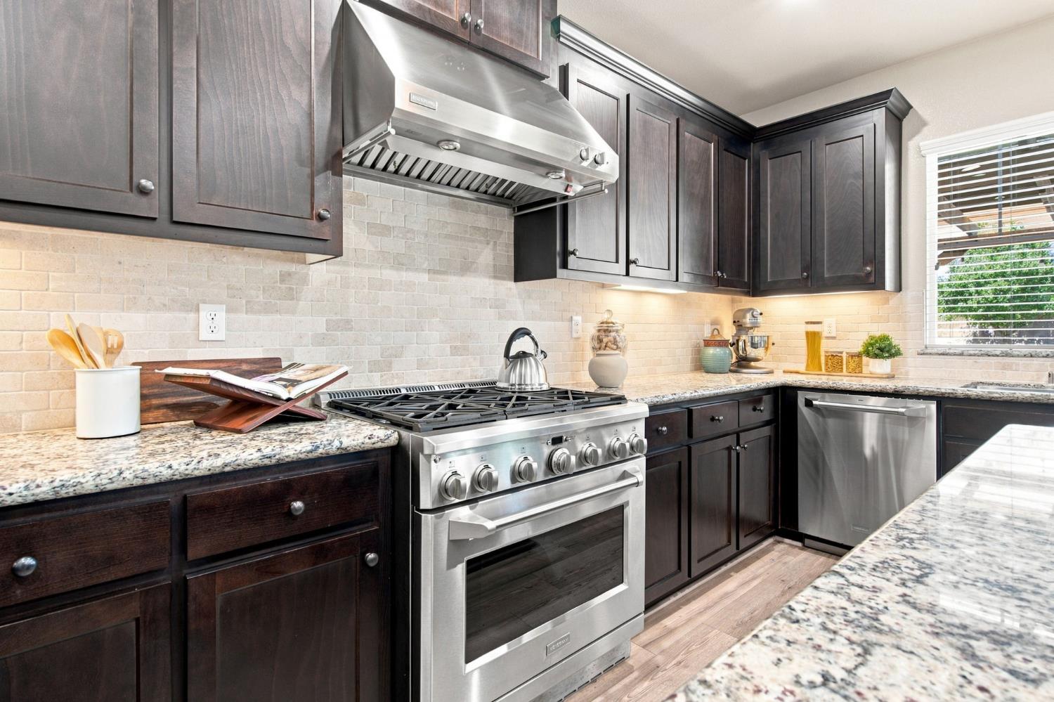 571 N Castellina Terrace