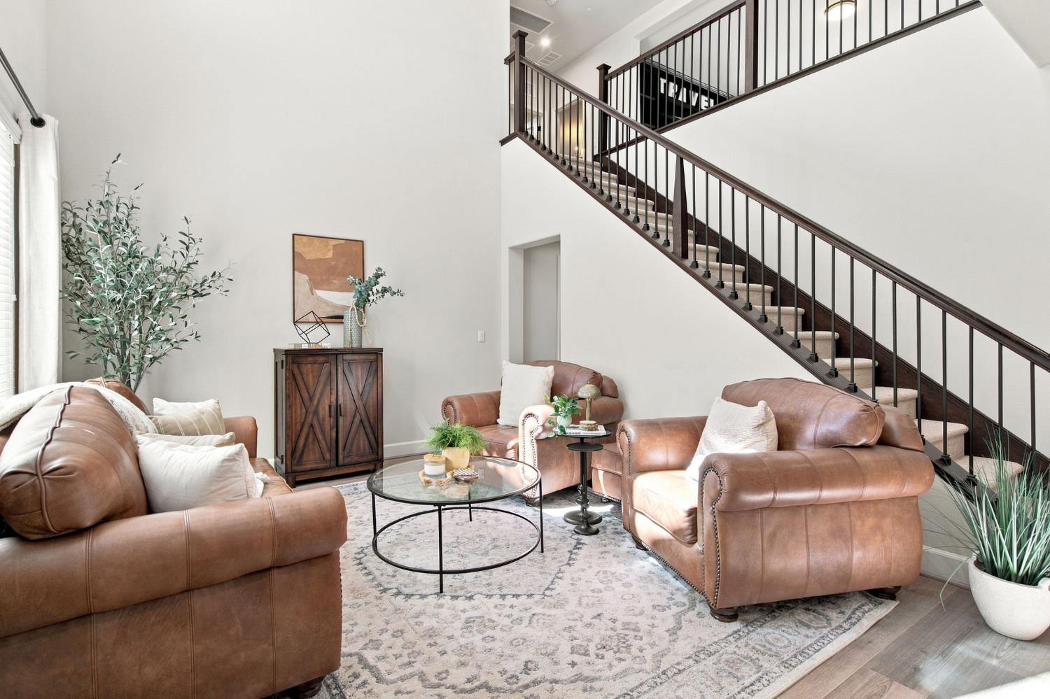 571 N Castellina Terrace