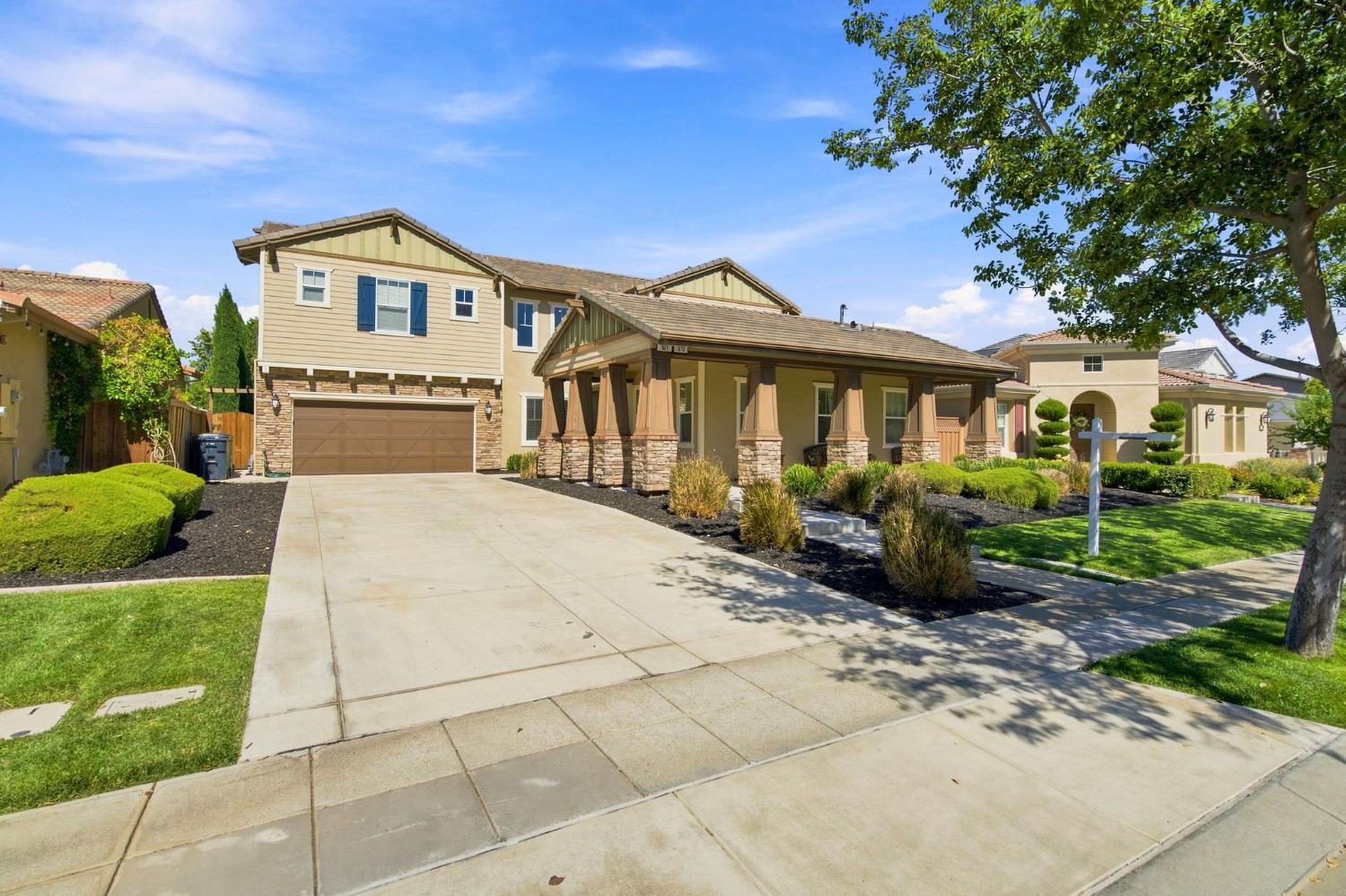 571 N Castellina Terrace