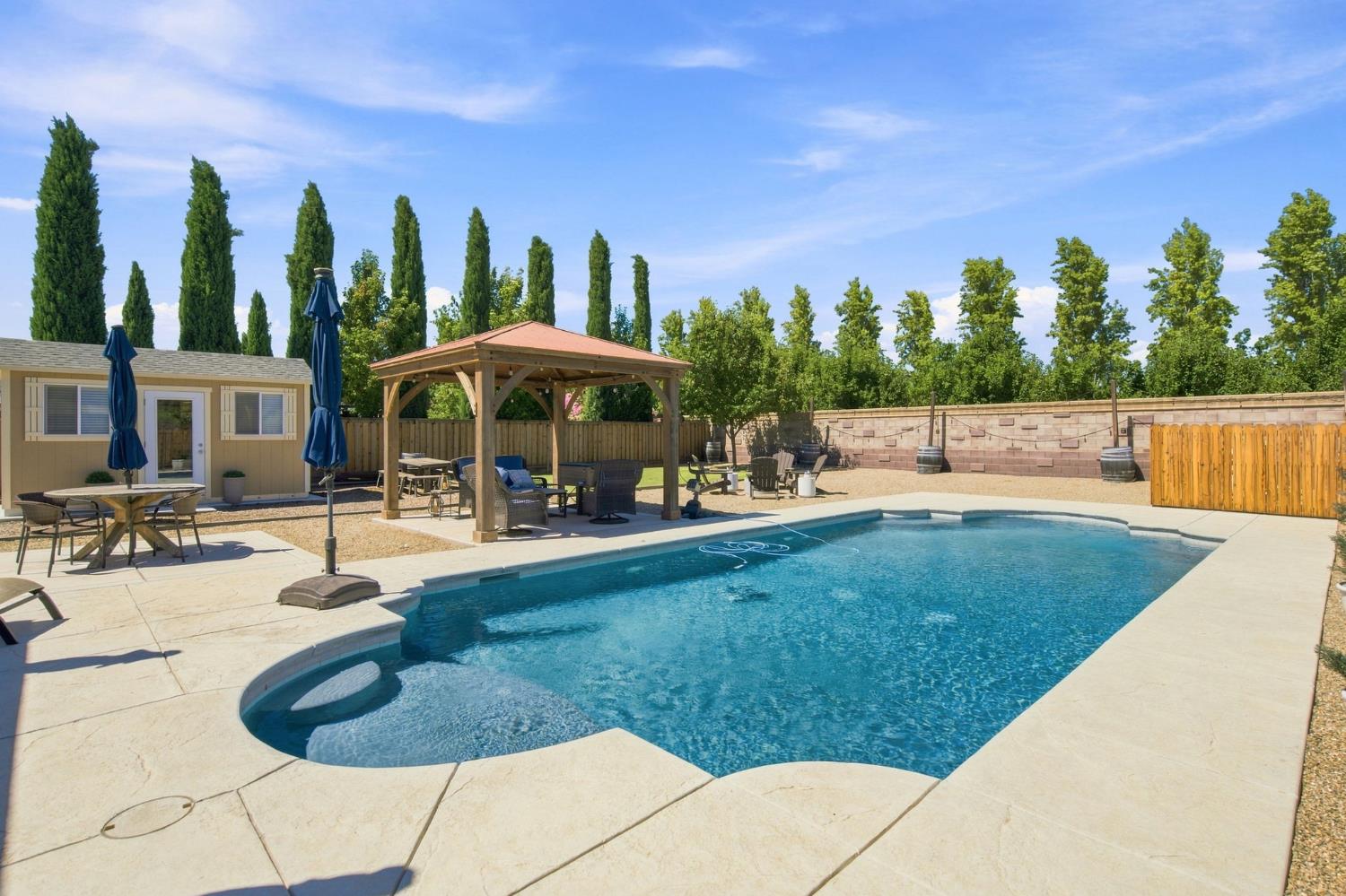 571 N Castellina Terrace