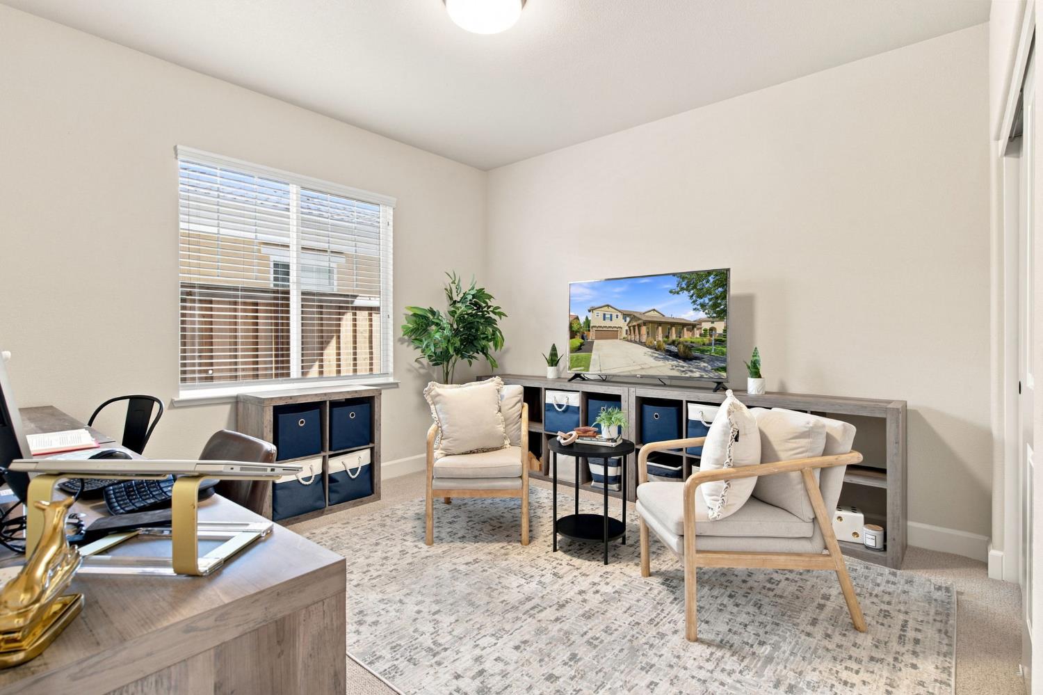 571 N Castellina Terrace