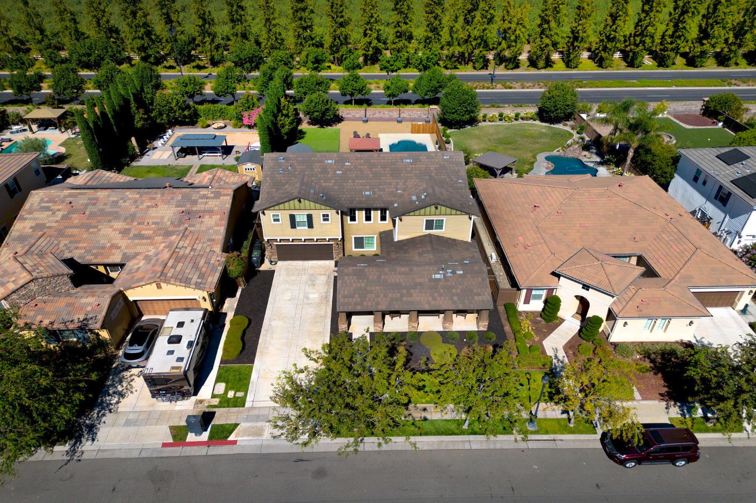 571 N Castellina Terrace