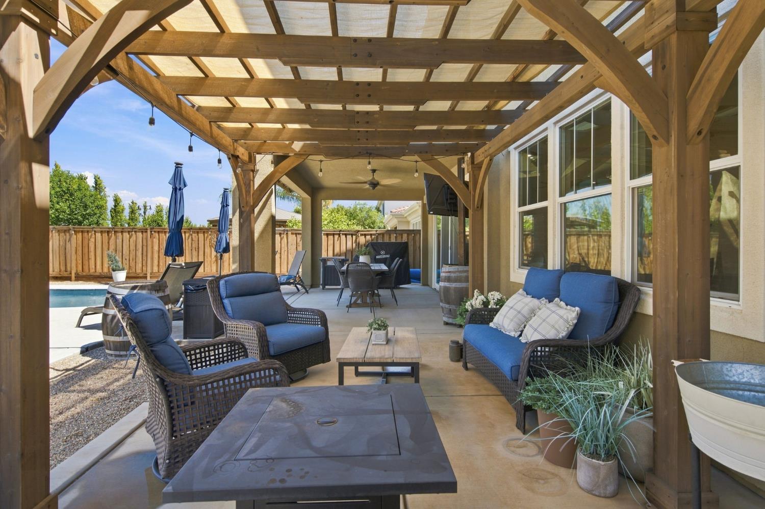 571 N Castellina Terrace