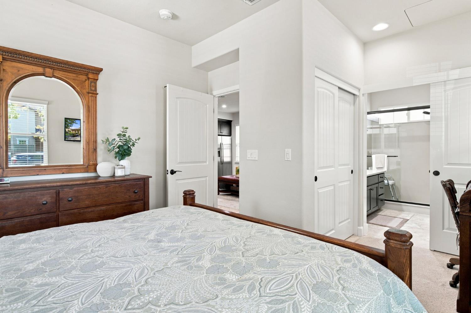 571 N Castellina Terrace